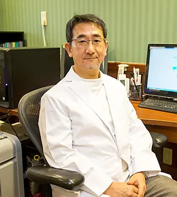 うおずみクリニック 院長 魚住成美 医師の写真